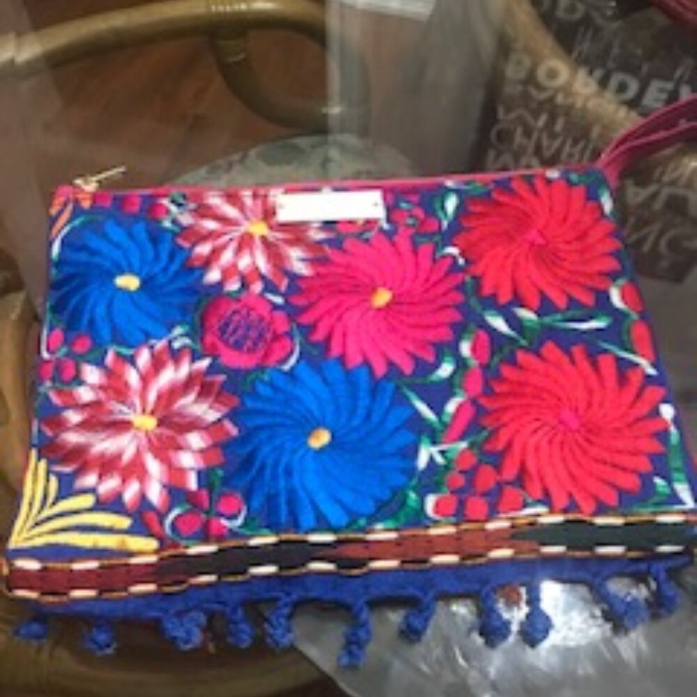 Oaxakenas Pouch (Mexico)